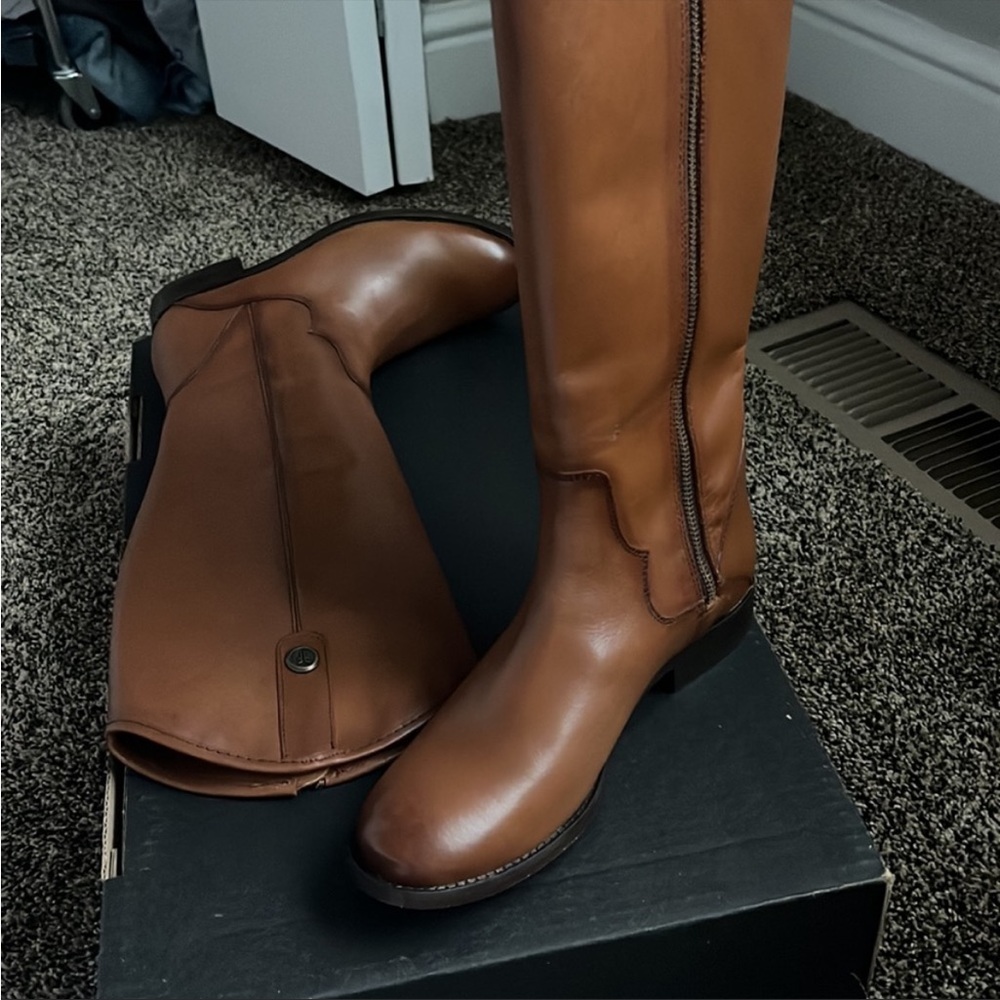 Frye Marissa Medallion Cognac Leather Riding Boot, new in box - Picture 2 of 8